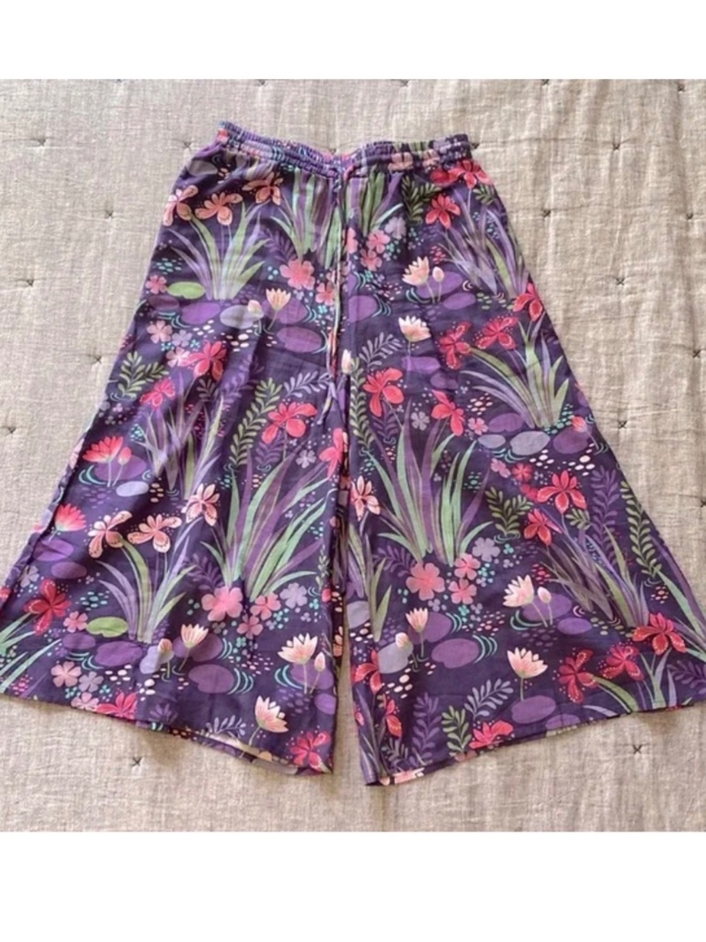Gudrun Sjoden purple flowy pants, size small